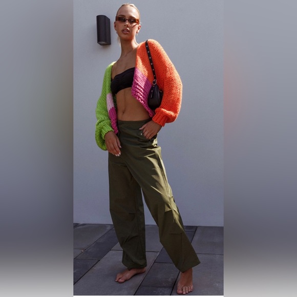 LOW RISE WIDE LEG PANTS OLIVE - Picture 3 of 6